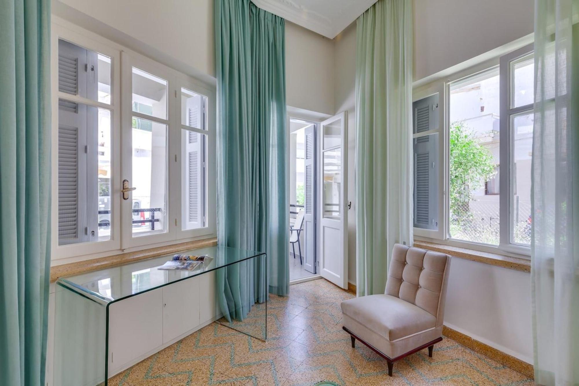Samouil Apartment Steps From The Beach Chania  Buitenkant foto
