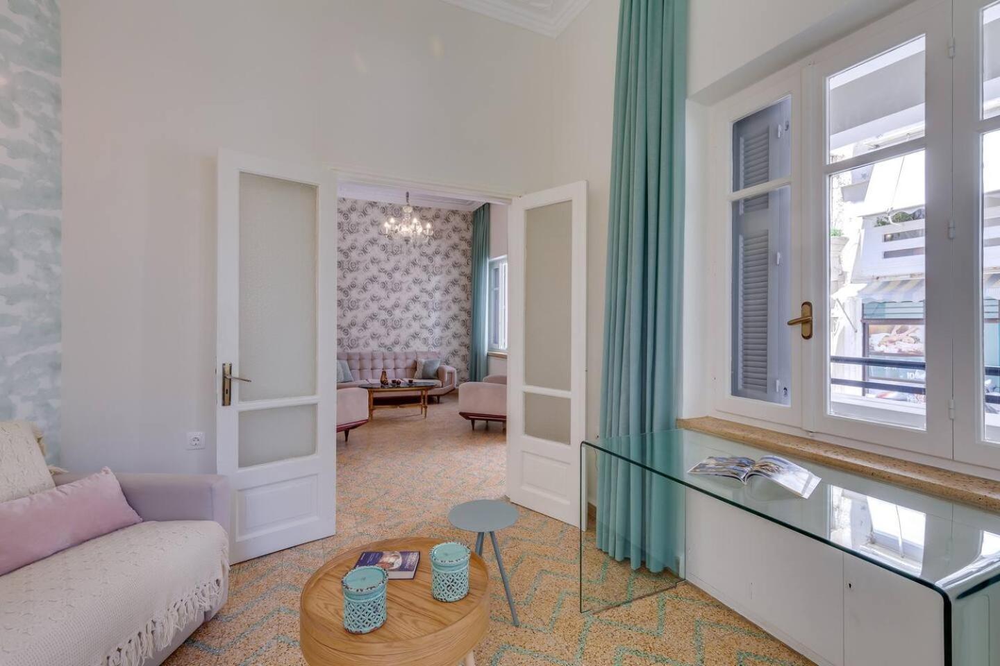 Samouil Apartment Steps From The Beach Chania  Buitenkant foto